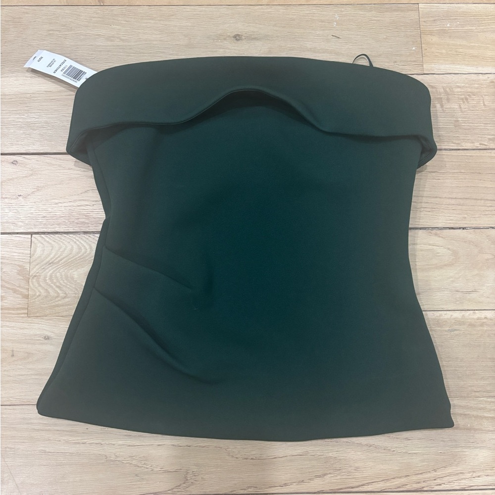 Aritzia Eyecatcher Top - NWT